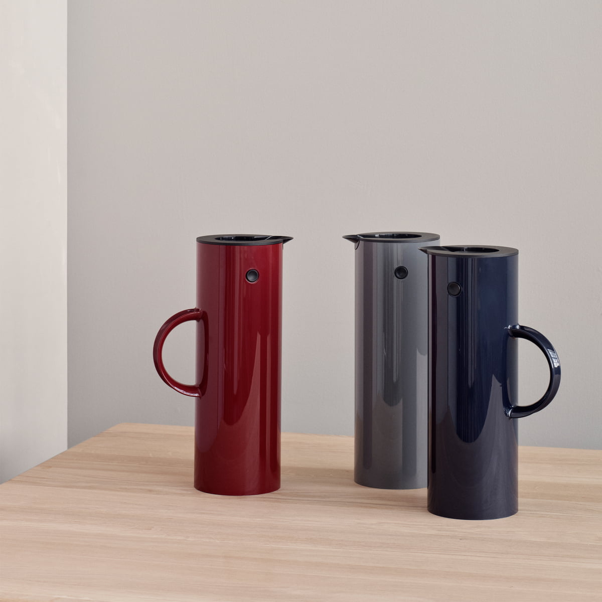 Термокувшин 1 л черный Classics EM 77 Stelton | https://grandposuda.com.ua