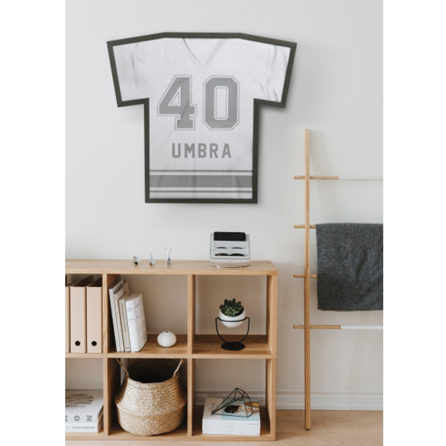 Umbra Рамка для футболки t-frame велика чорна | https://grandposuda.com.ua