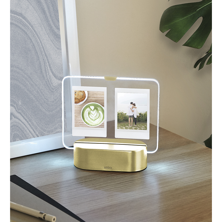 Umbra Фоторамка с подсветкой GLO Instant 5 х 8 латунь | https://grandposuda.com.ua
