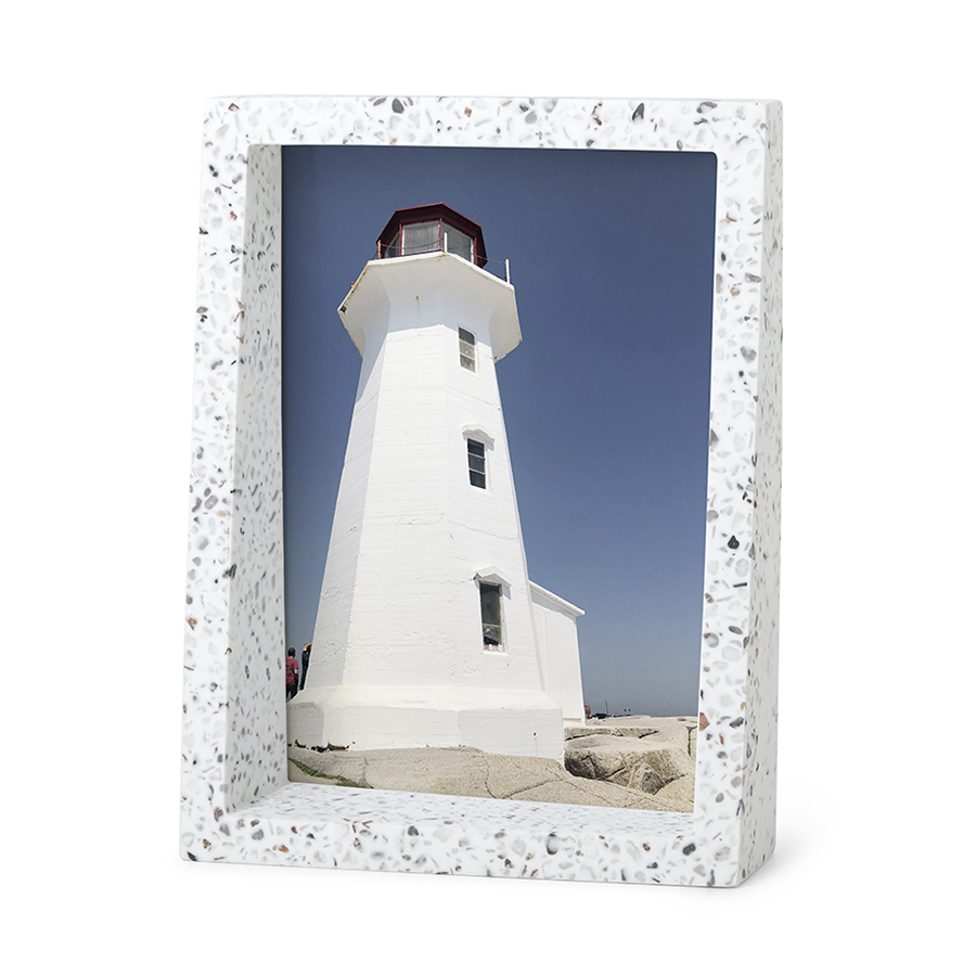 Umbra Фоторамка для фотографій 13 х 18 см Edge terrazzo | https://grandposuda.com.ua