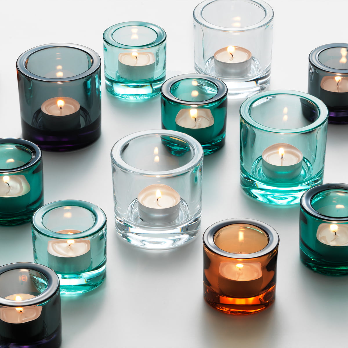 Iittala Подсвечник для чайной свечи 6,9х6 см серый Kivi | https://grandposuda.com.ua