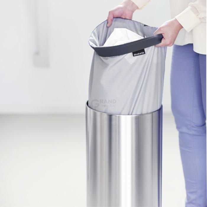 Brabantia Бак для білизни (35л) сталевий матовий з пластиковою кришкою | https://grandposuda.com.ua