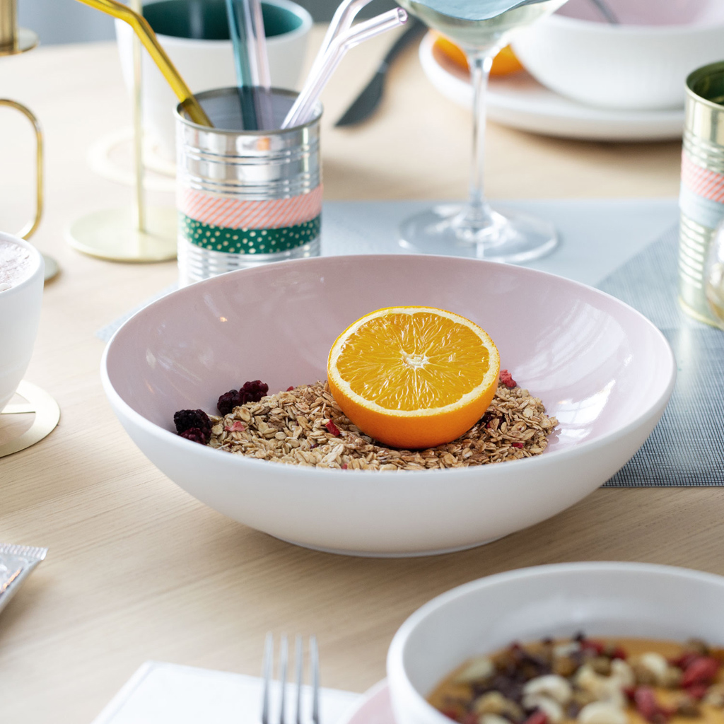 Villeroy & Boch Тарелка сервировочная глубокая розовая 26 см It's my match | https://grandposuda.com.ua