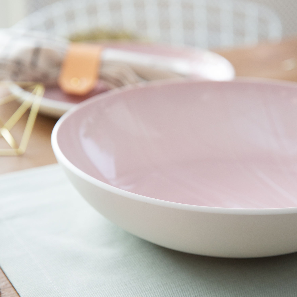 Villeroy & Boch Тарелка сервировочная глубокая розовая 26 см It's my match | https://grandposuda.com.ua