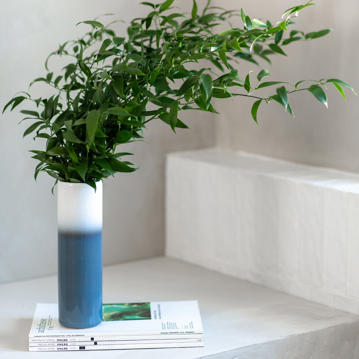 Villeroy & Boch Ваза 25 см Blue/White Cylinder Lave Home | https://grandposuda.com.ua