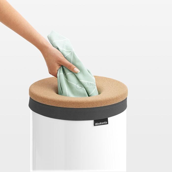 Brabantia Бак для белья (35л) белый с пробковой крышкой | https://grandposuda.com.ua