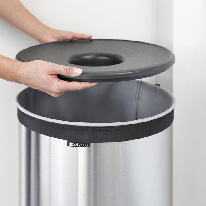 Brabantia Бак для белья (60л) стальной матовый с пластиковой крышкой | https://grandposuda.com.ua