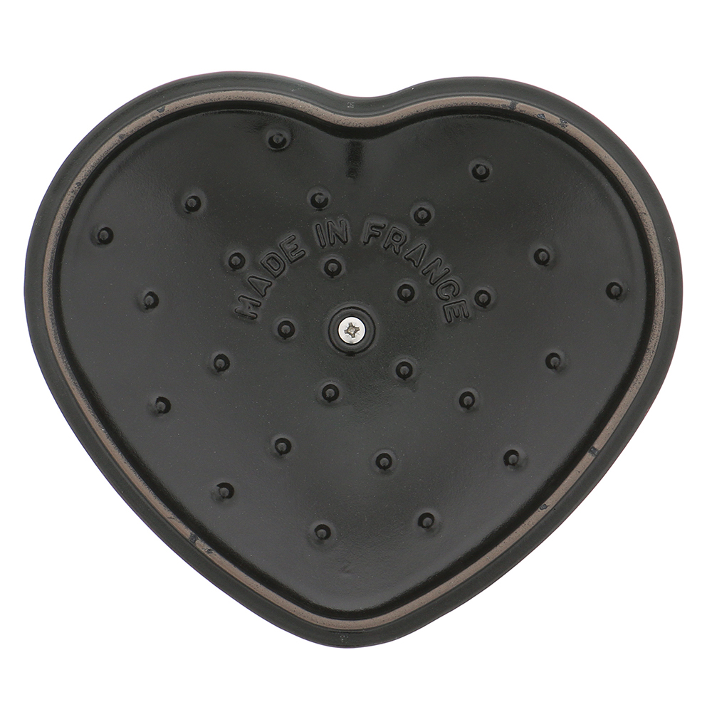 Staub Каструля / жаровня в формі серця 1.65 л Cherry | https://grandposuda.com.ua