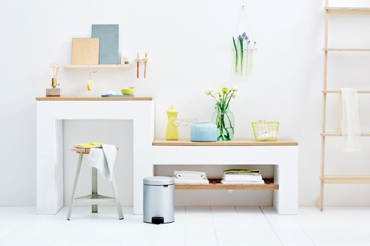 Brabantia Сміттєвий бак з педаллю 5 л безшумний сірий металік NewIcon | https://grandposuda.com.ua