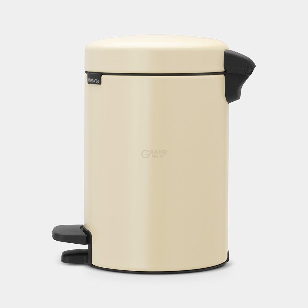 Brabantia Сміттєвий бак з педаллю 3 л безшумний мигдальний NewIcon | https://grandposuda.com.ua