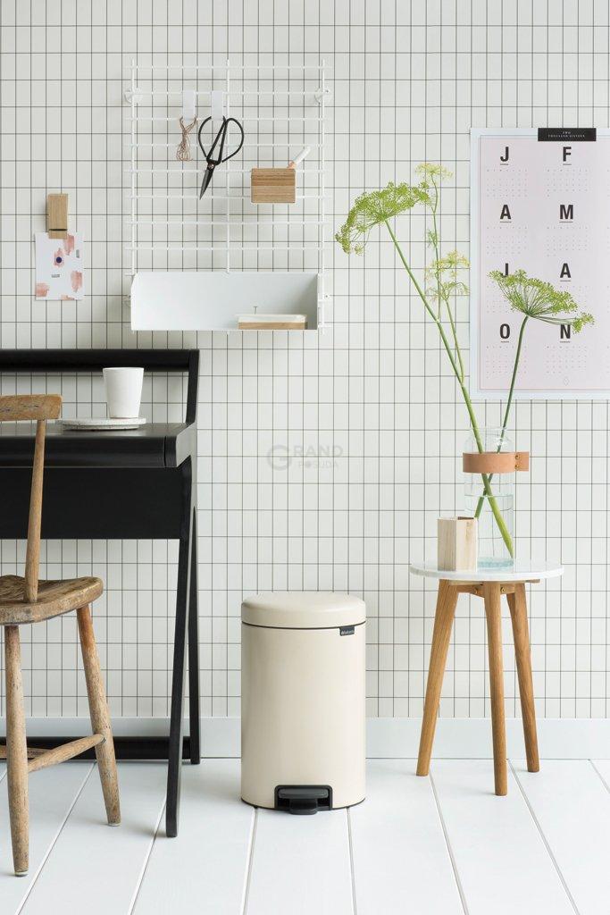 Brabantia Сміттєвий бак з педаллю 12 л безшумний мигдальний NewIcon | https://grandposuda.com.ua