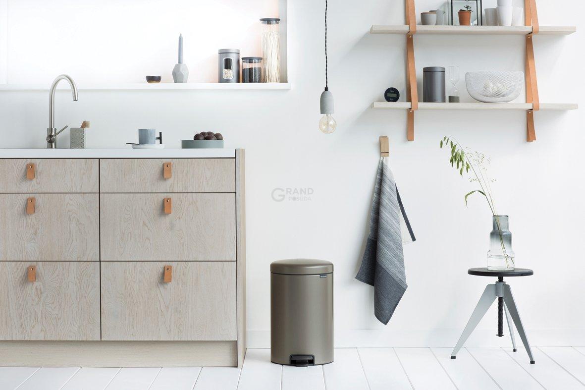 Brabantia Сміттєвий бак з педаллю 20 л безшумний платиновий NewIcon | https://grandposuda.com.ua