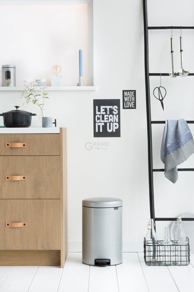 Brabantia Сміттєвий бак з педаллю 20 л безшумний сірий металік NewIcon | https://grandposuda.com.ua