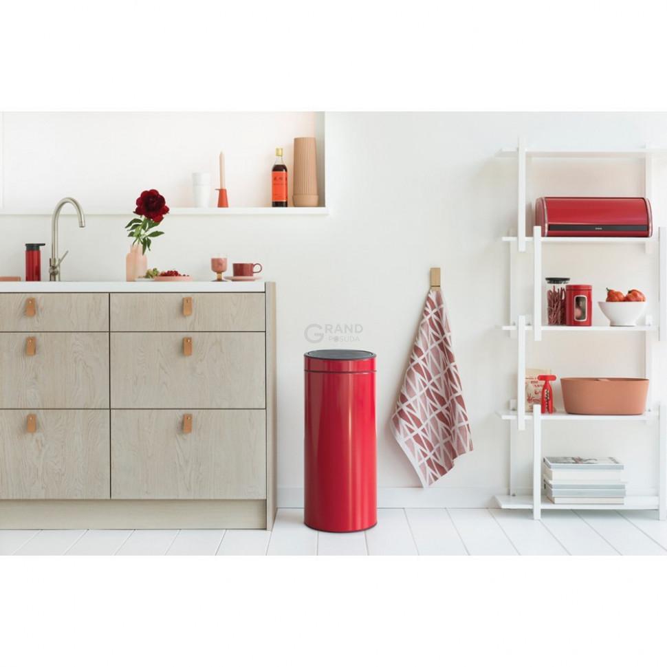 Brabantia Сміттєвий бак 30 л червоний Touch Bin | https://grandposuda.com.ua