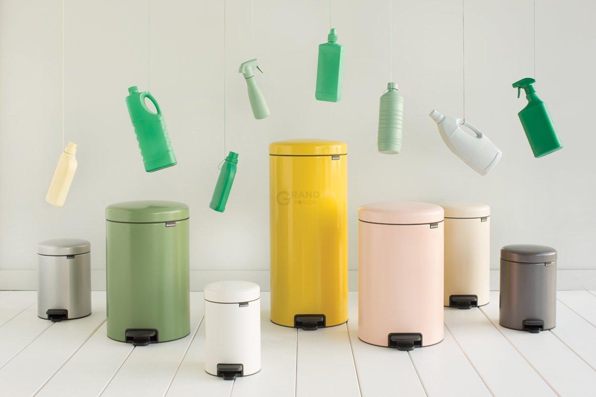 Brabantia Сміттєвий бак з педаллю 12 л безшумний мінерально-золотий NewIcon | https://grandposuda.com.ua