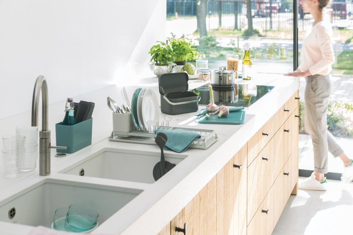 Brabantia Контейнер для пищевых отходов 10,7х22,1х12,7см мятный Sink side | https://grandposuda.com.ua