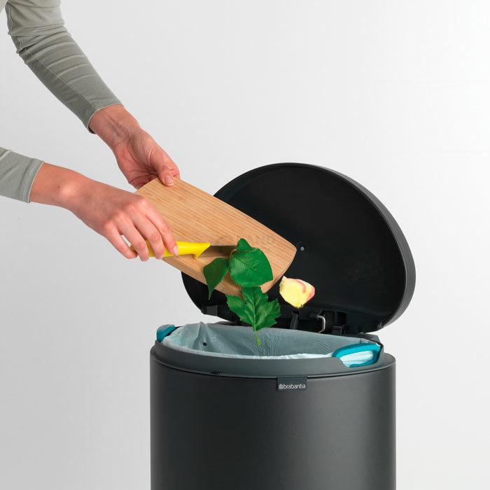 Brabantia Сміттєвий бак з педаллю 30 л, безшумний мінерально-графітовий Flatback + | https://grandposuda.com.ua
