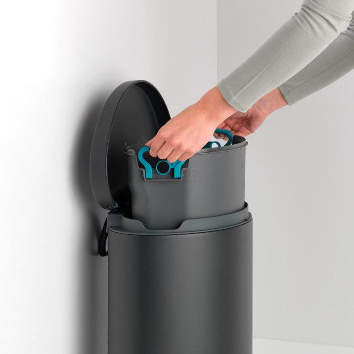 Brabantia Сміттєвий бак з педаллю 30 л, безшумний мінерально-графітовий Flatback + | https://grandposuda.com.ua