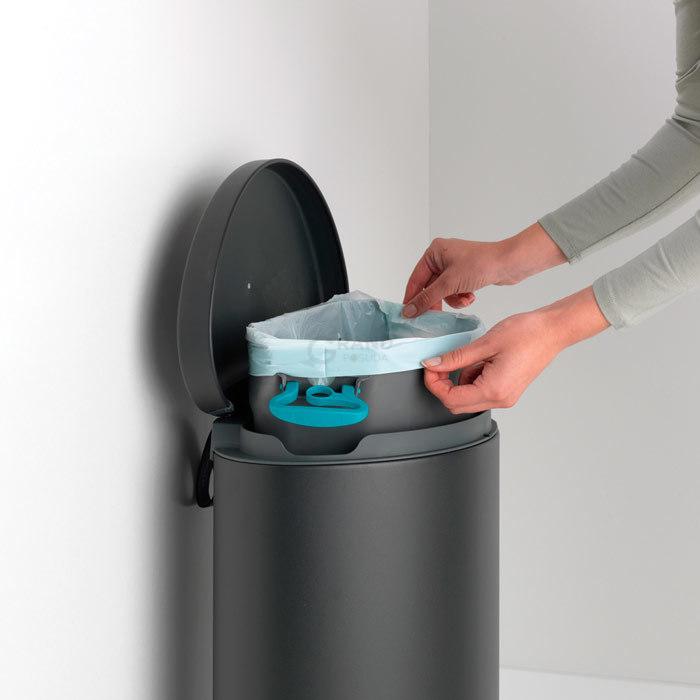 Brabantia Сміттєвий бак з педаллю 30 л, безшумний мінерально-графітовий Flatback + | https://grandposuda.com.ua