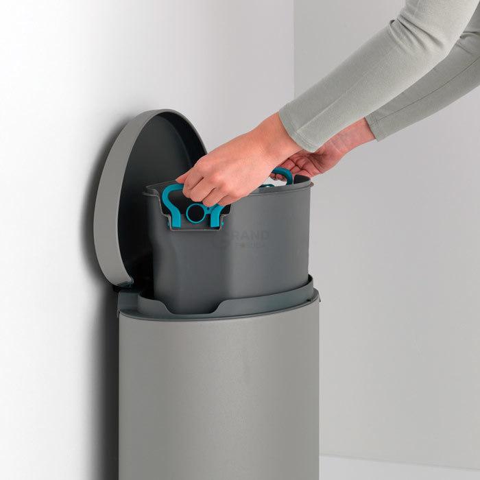 Brabantia Сміттєвий бак з педаллю 30 л, безшумний мінерально-сірий Flatback + | https://grandposuda.com.ua