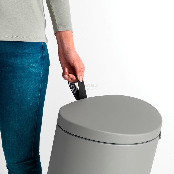 Brabantia Сміттєвий бак з педаллю 30 л, безшумний мінерально-сірий Flatback + | https://grandposuda.com.ua