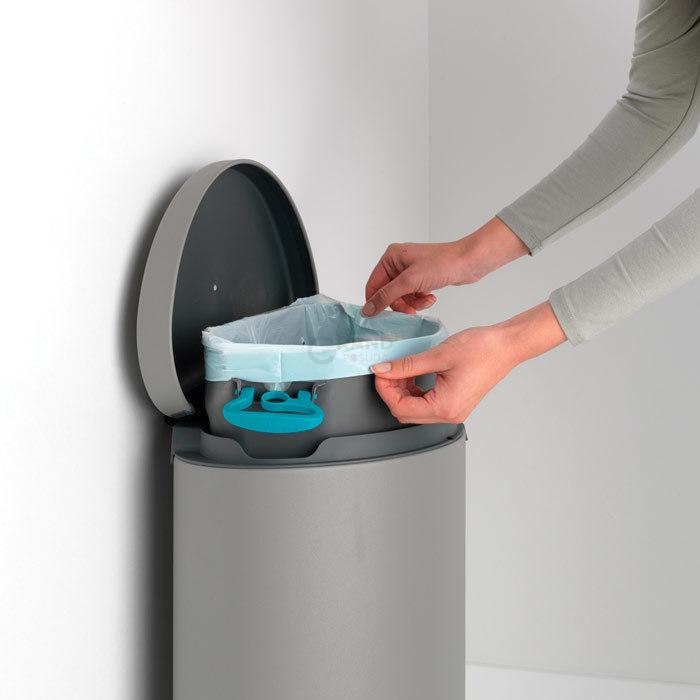 Brabantia Сміттєвий бак з педаллю 30 л, безшумний мінерально-сірий Flatback + | https://grandposuda.com.ua
