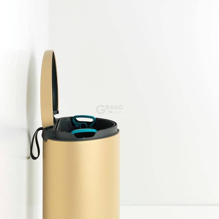 Brabantia Сміттєвий бак з педаллю 30 л, безшумний мінерально-золотий Flatback + | https://grandposuda.com.ua