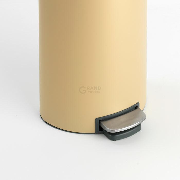 Brabantia Сміттєвий бак з педаллю 30 л, безшумний мінерально-золотий Flatback + | https://grandposuda.com.ua