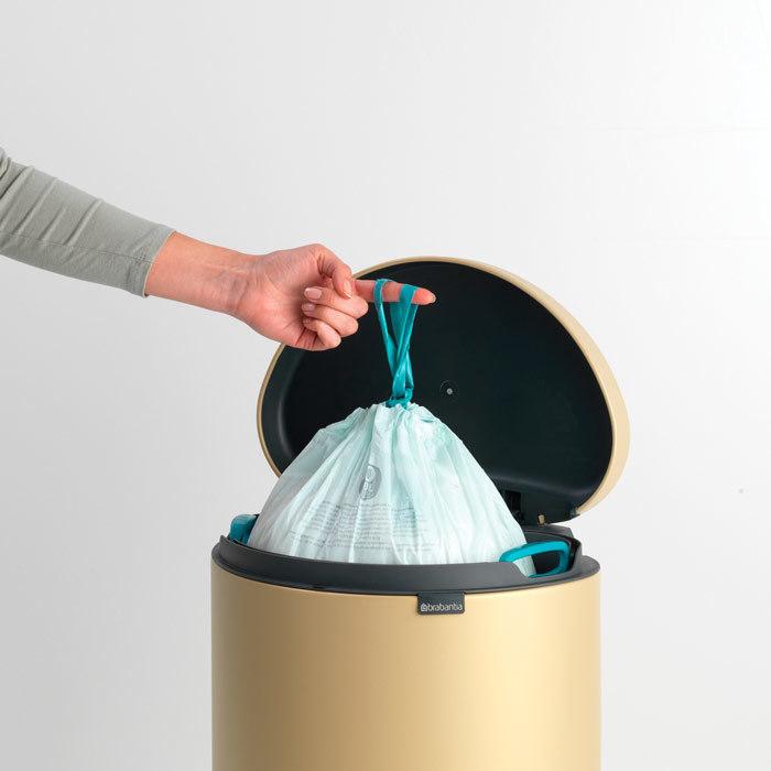 Brabantia Сміттєвий бак з педаллю 30 л, безшумний мінерально-золотий Flatback + | https://grandposuda.com.ua