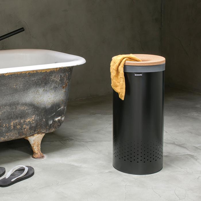 Brabantia Бак для белья (35л) черный матовый пробковая крышка | https://grandposuda.com.ua