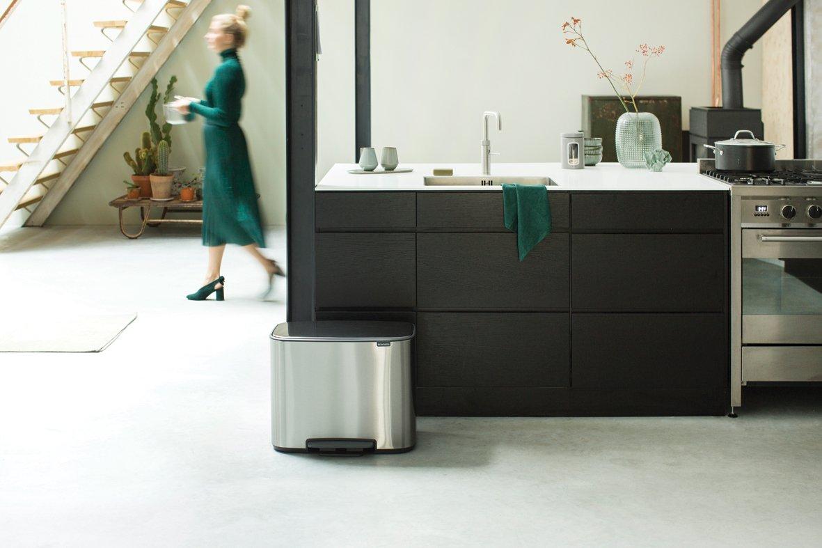 Brabantia Сміттєвий бак з педаллю 3х11 л сталевий матовий трисекційний Pedal Bin Bo | https://grandposuda.com.ua