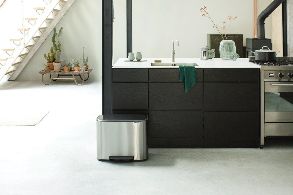 Brabantia Сміттєвий бак з педаллю 11 + 23 л сталевий матовий двосекційний Pedal Bin Bo | https://grandposuda.com.ua
