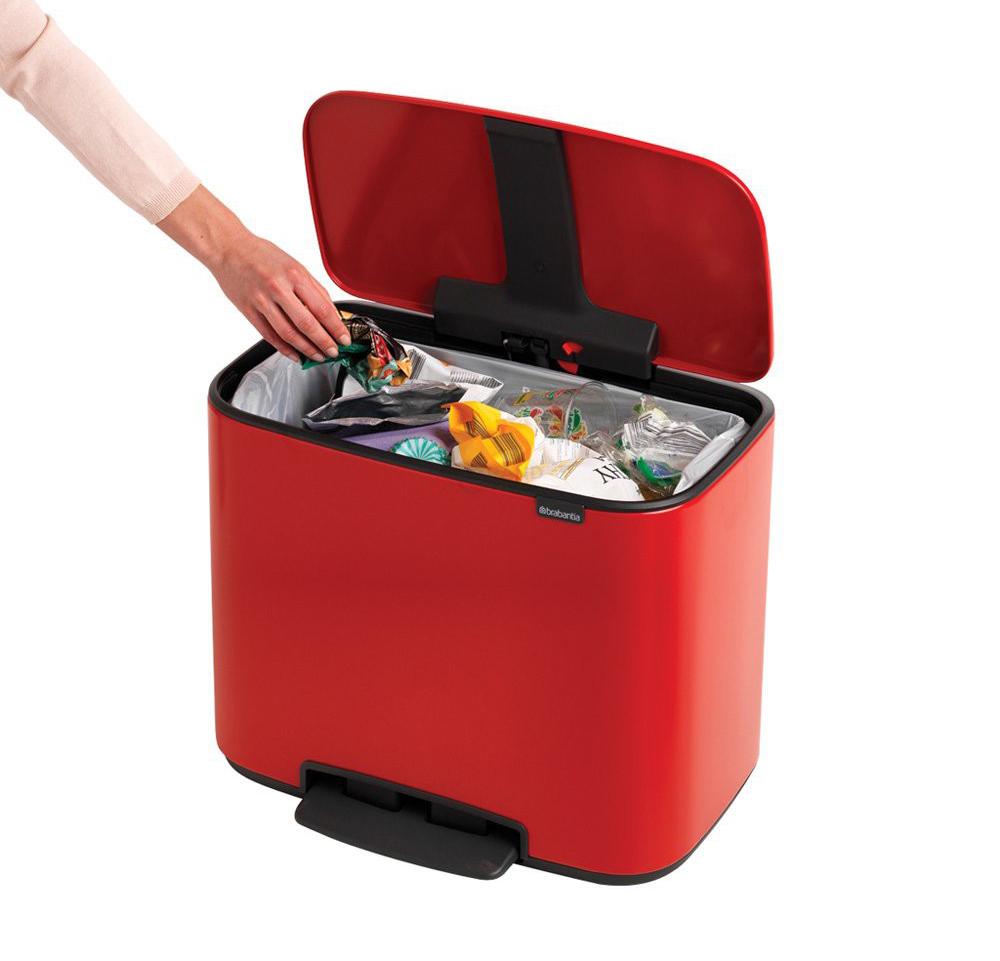 Brabantia Сміттєвий бак з педаллю, 36 л червоний Pedal Bin Bo | https://grandposuda.com.ua