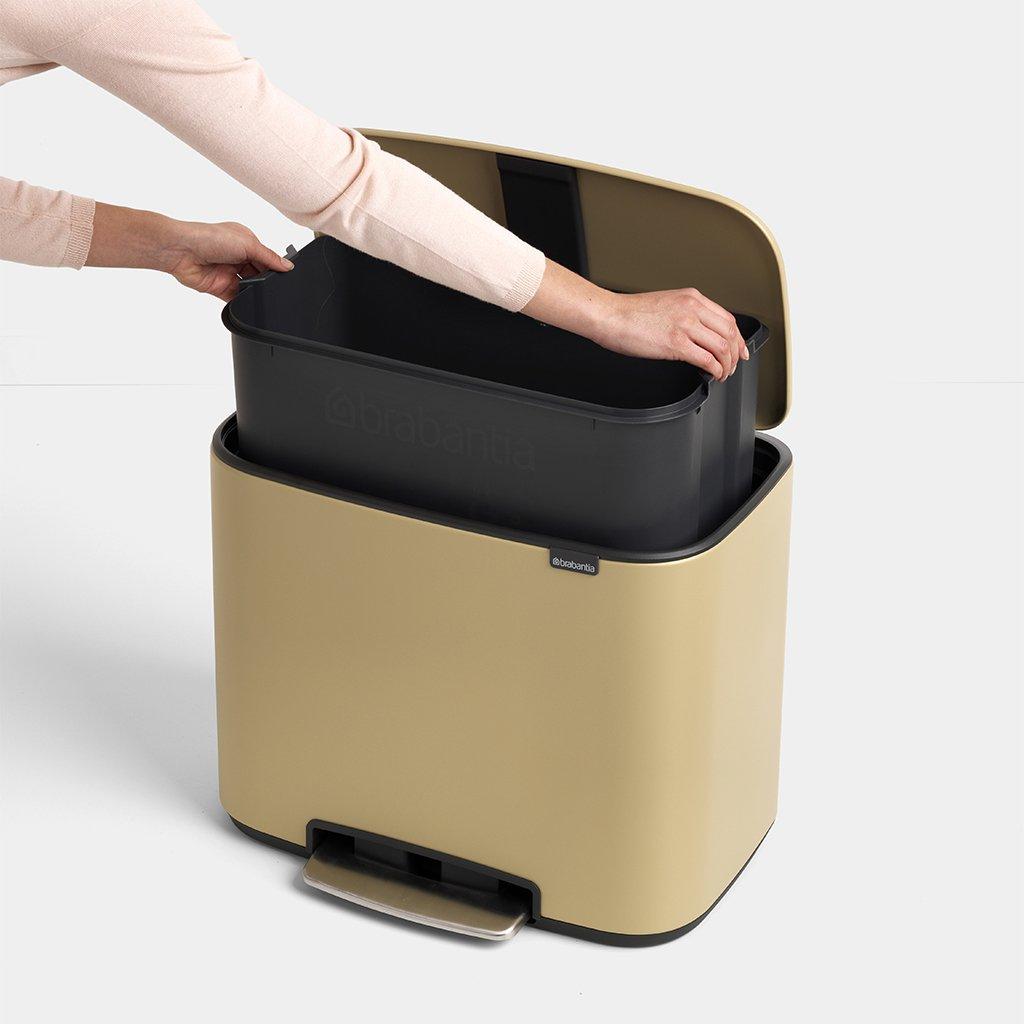 Brabantia Сміттєвий бак з педаллю, 36 л золотий Pedal Bin Bo | https://grandposuda.com.ua