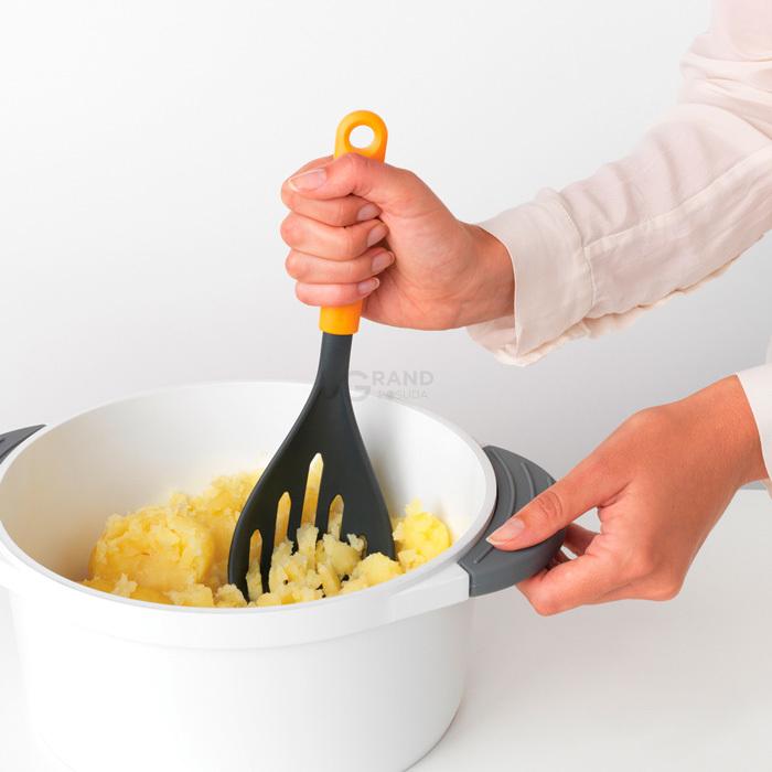 Brabantia Прес для картоплі + ложка 26,3 см жовта Tasty Colours Plus | https://grandposuda.com.ua
