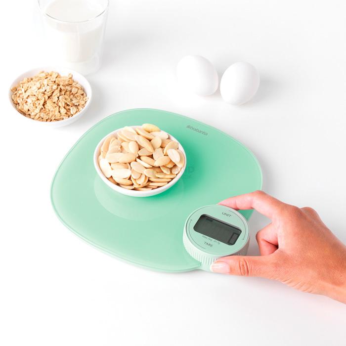 Brabantia Ваги кухонні цифрові без батарейок 4,5х20х20 см мятні Tasty Colours Plus | https://grandposuda.com.ua