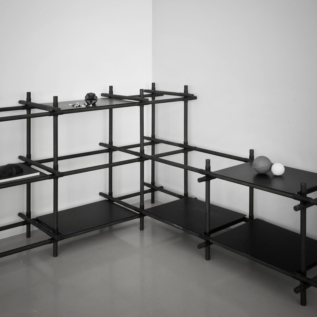 Модульная стеллажная система 95,7x50,1x73,4 см черная/темный ясень дуб Stick System Menu | https://grandposuda.com.ua