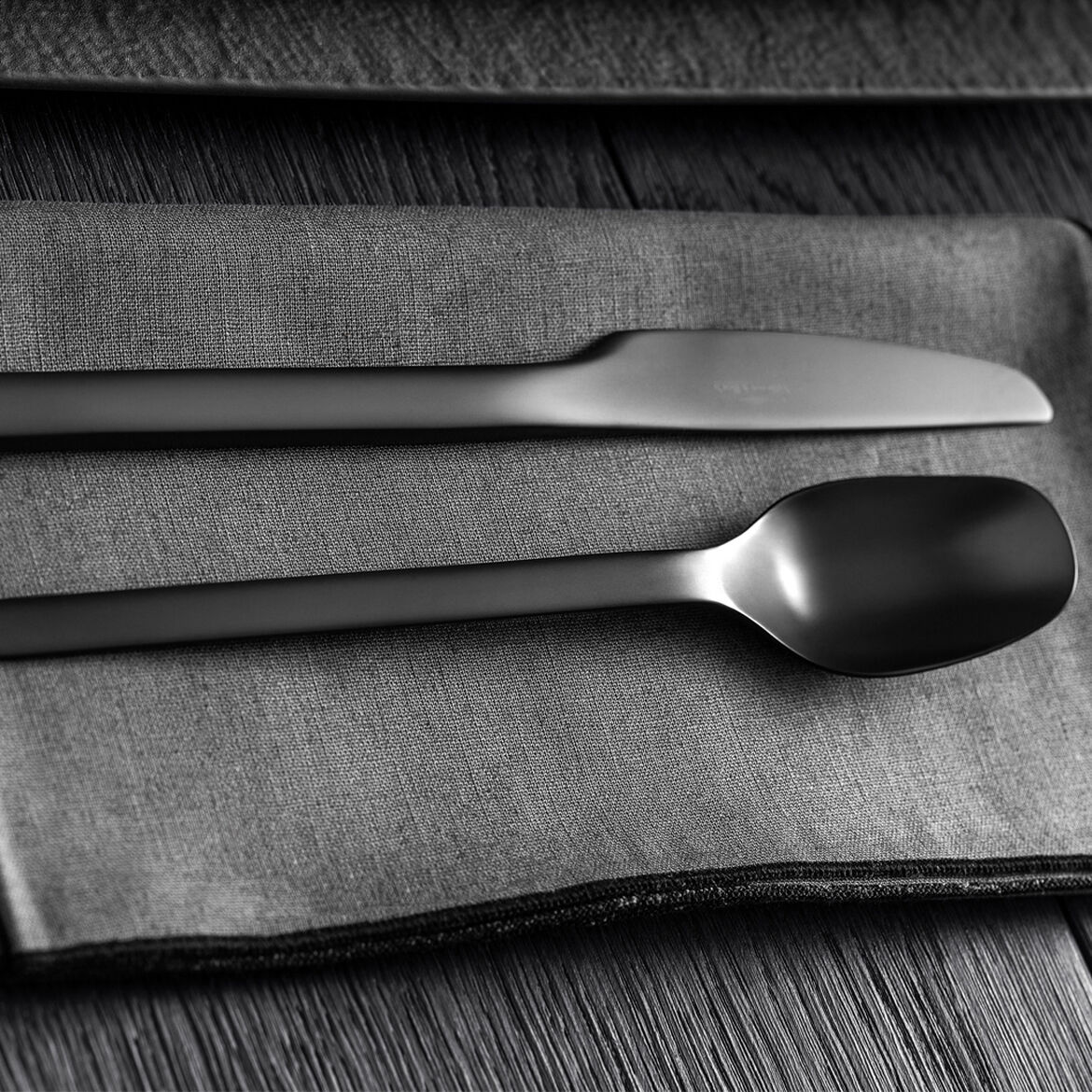 Villeroy & Boch Набір столових приборів 20 предметів Black Manufacture Rock | https://grandposuda.com.ua