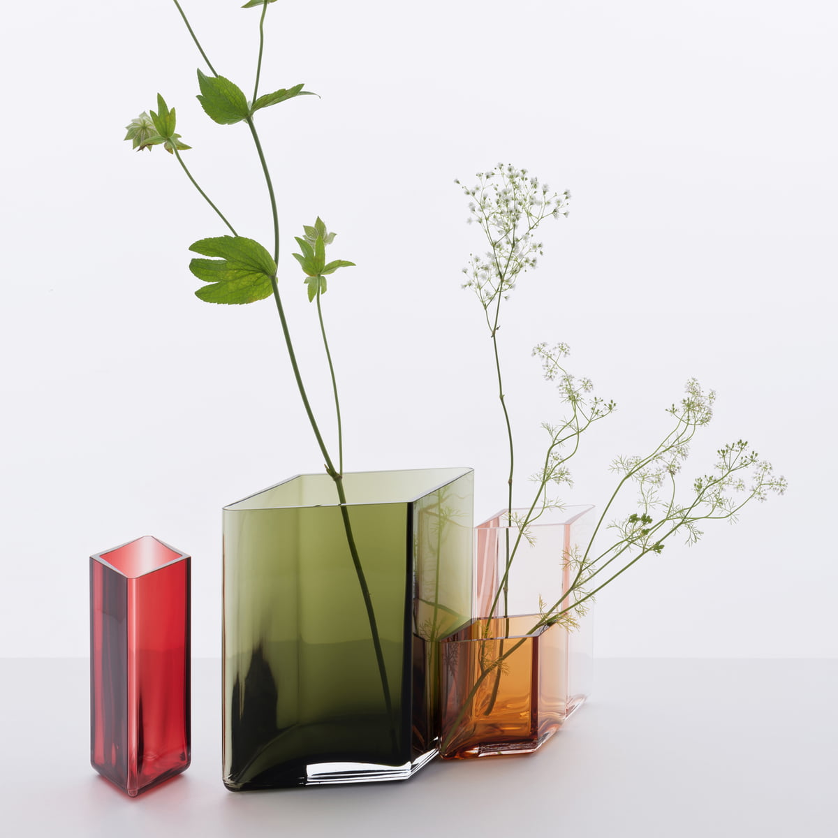 Iittala Ваза 14х11,5х11,5 см красная Ruutu | https://grandposuda.com.ua