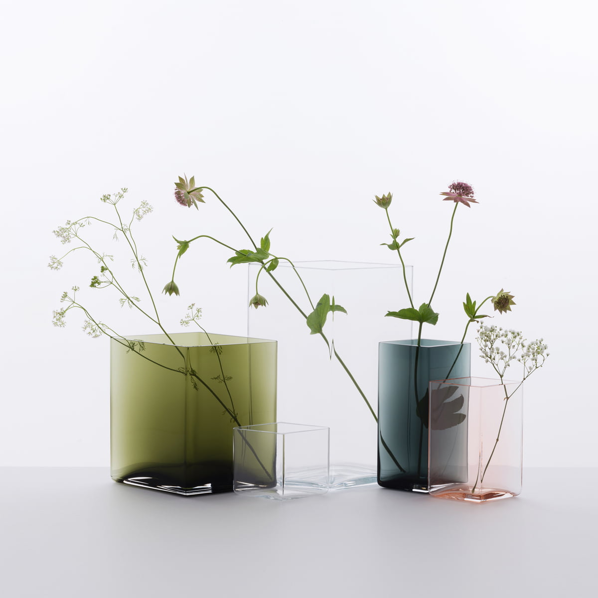 Iittala Ваза 14х11,5х11,5 см красная Ruutu | https://grandposuda.com.ua