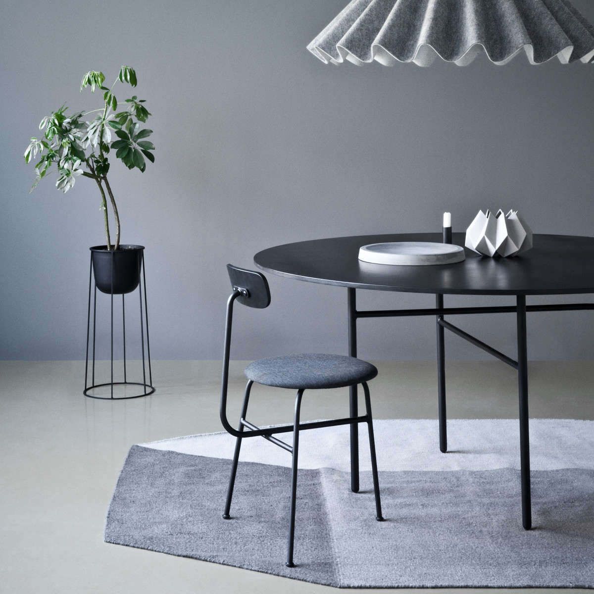 Стол 73x140 см черный Snaregade Menu | https://grandposuda.com.ua