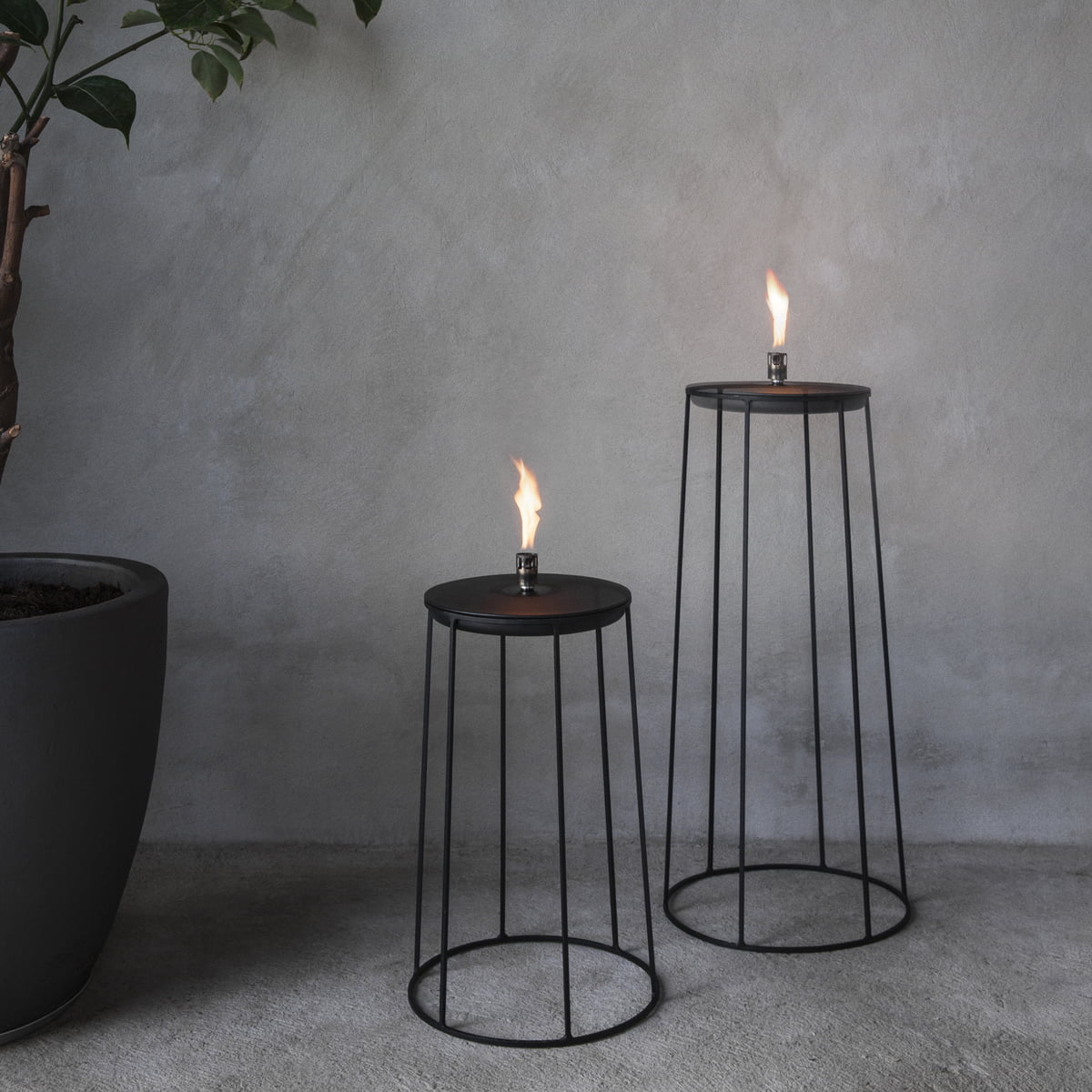 Подставка для цветочного горшка 40x23x23x23 см черная Wire Menu | https://grandposuda.com.ua