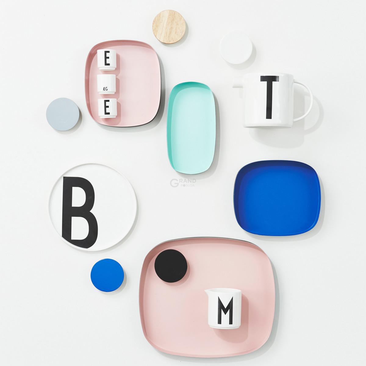 Design Letters Поднос 2,8x12x22,5 см розовый Television Tablett | https://grandposuda.com.ua