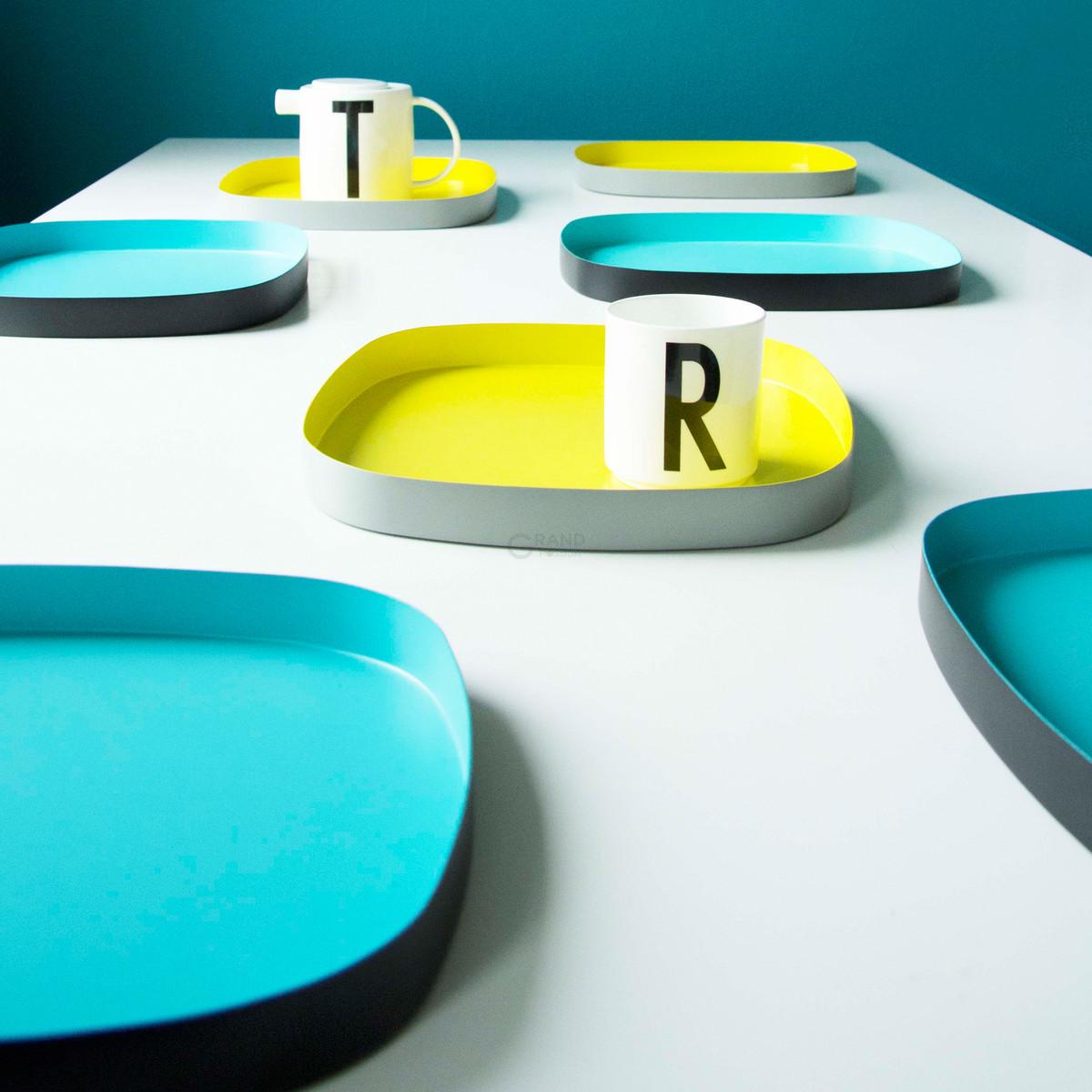 Design Letters Поднос 2,8x12x22,5 см розовый Television Tablett | https://grandposuda.com.ua