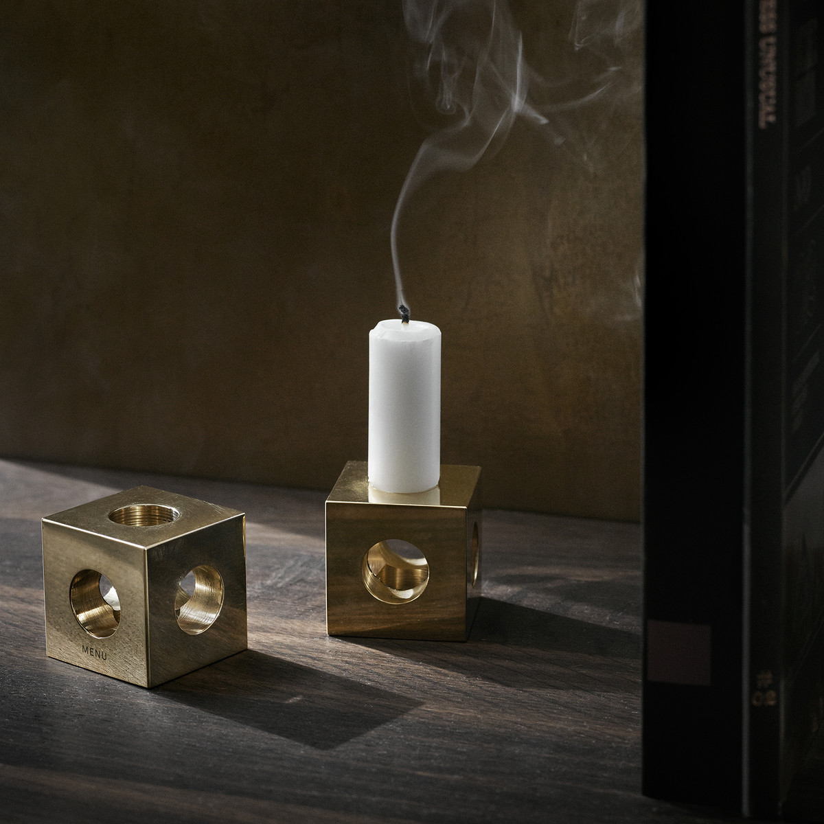 Подсвечник 4,5x4,5x4,5 см серый Cube Menu | https://grandposuda.com.ua