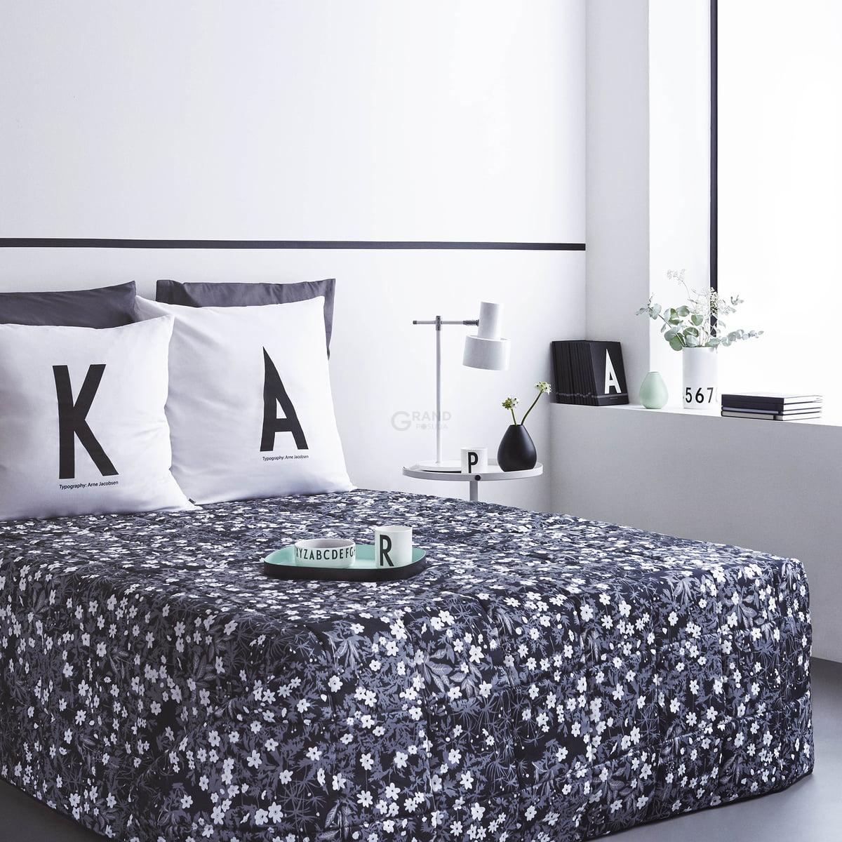 Design Letters Покрывало 260x260 см серое AJ Vintage Flowers Tagesdecke | https://grandposuda.com.ua