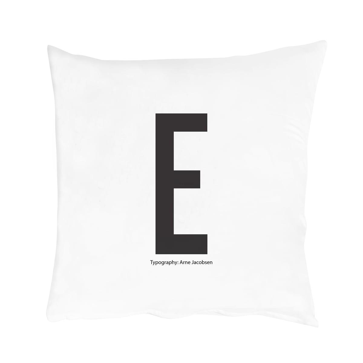 Design Letters Наволочка E 80x80 см черно-белая Kissenbezug von A-Z | https://grandposuda.com.ua