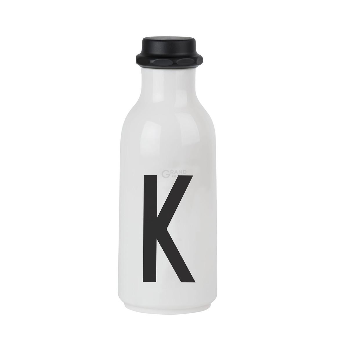Design Letters Бутылка K 500 мл черно-белая Wasserflasche von A-Z | https://grandposuda.com.ua