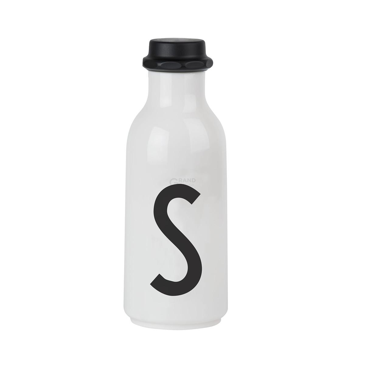Design Letters Бутылка S 500 мл черно-белая Wasserflasche von A-Z | https://grandposuda.com.ua