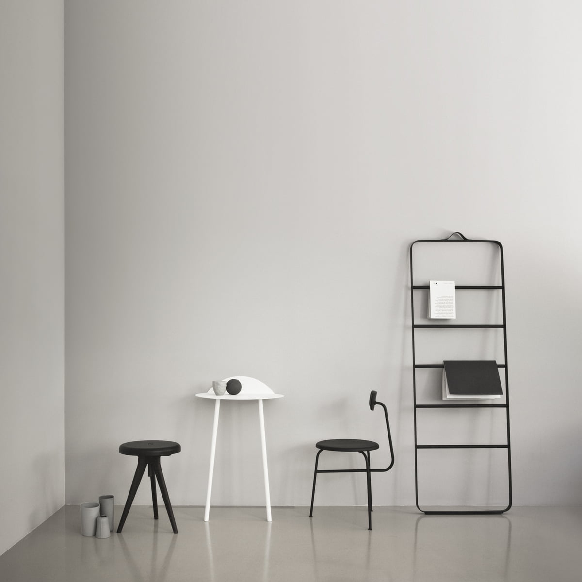Стол 71x44x55 см черный Yeh Wand Menu | https://grandposuda.com.ua